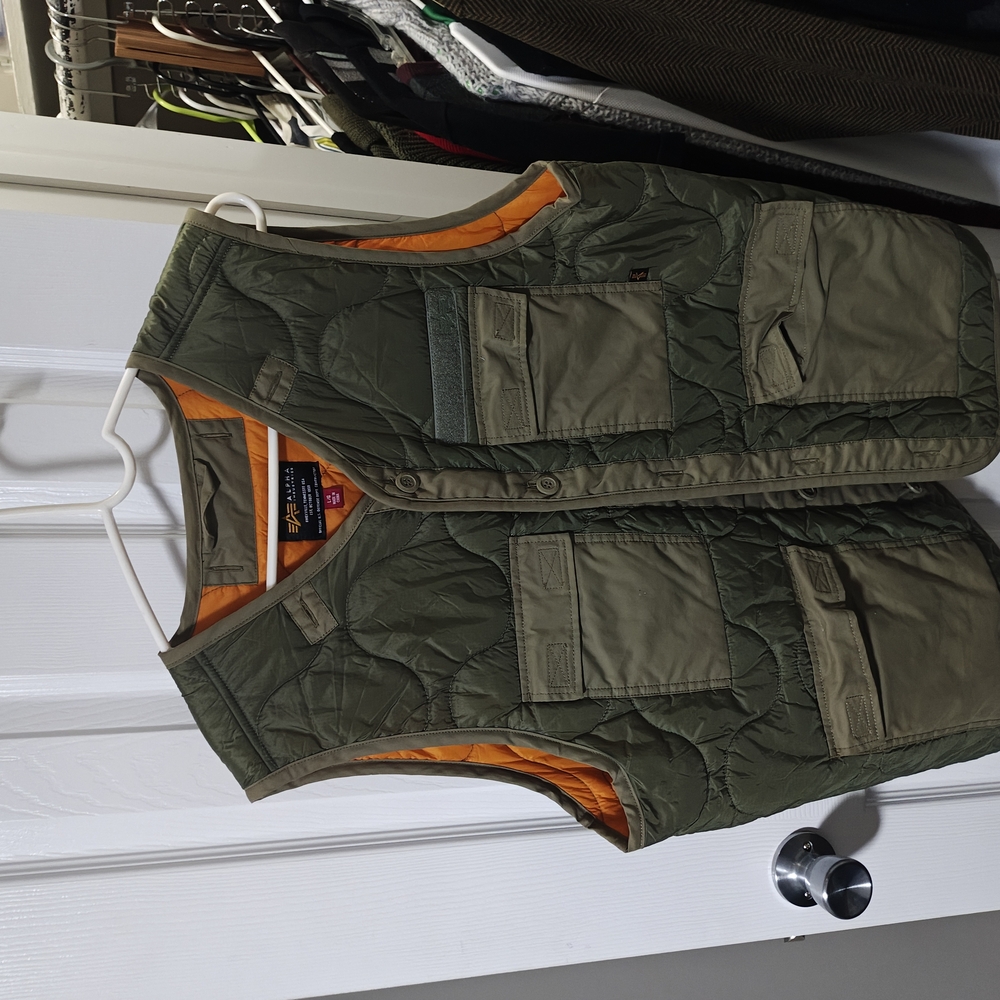 Olive Green Quilted Sleeveless Top